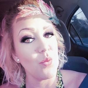 Meet your Posher, Tiffany